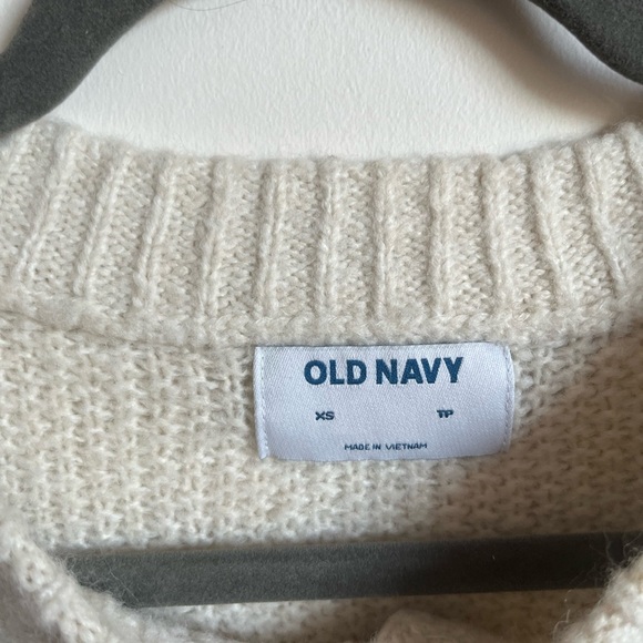 Old Navy Cream Cable Knit Cardigan - Picture 2 of 8